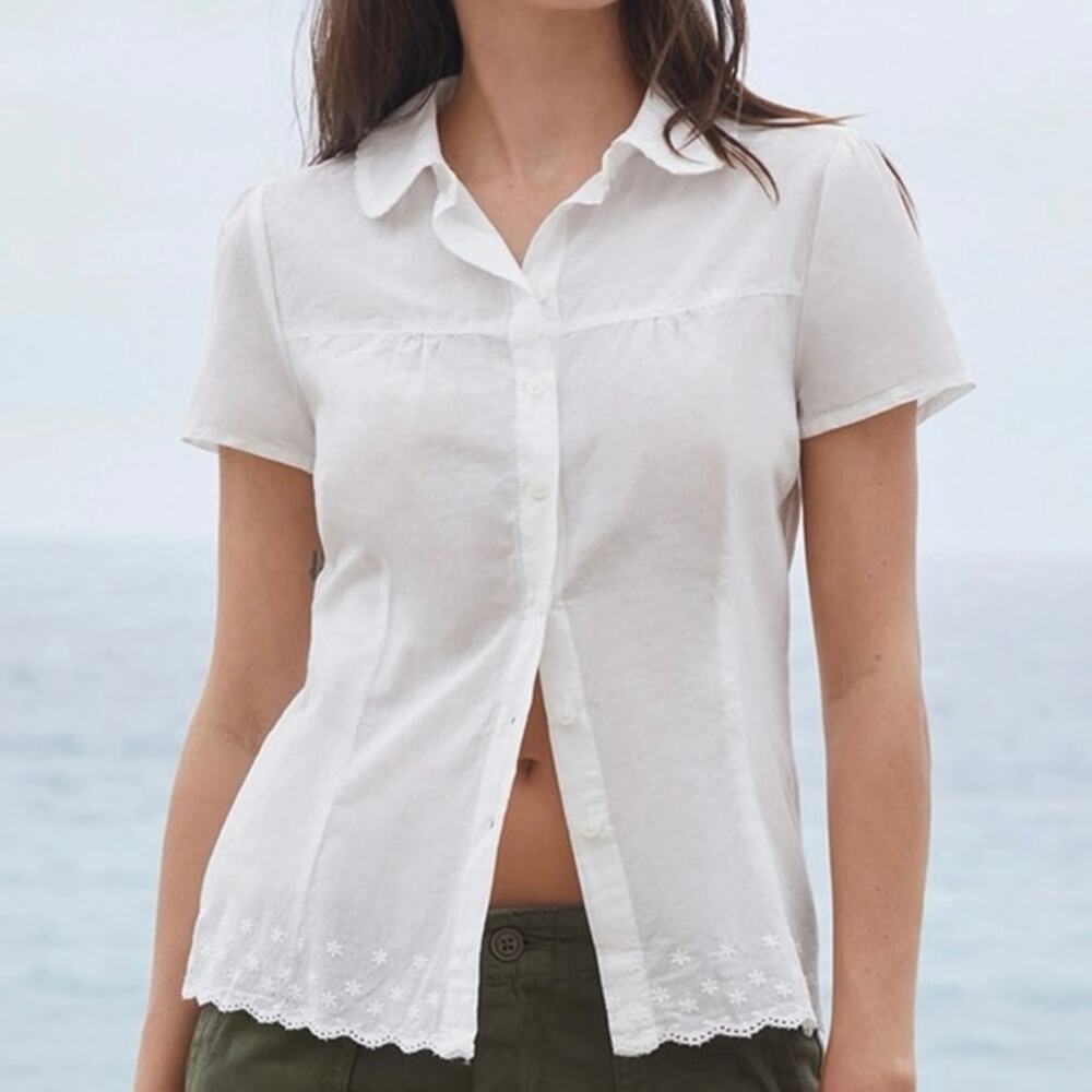 John Galt Sz XS White Floral Embroidery Teagan Peter Pan Collared Top Shirt